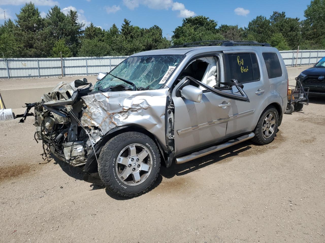 HONDA PILOT 2011 VIN 5FNYF4H9XBB048881