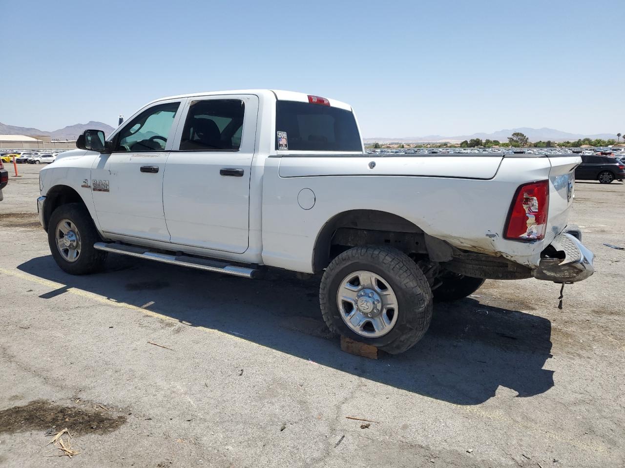 RAM All Models 2015 VIN 3C6UR5CL3FG665206 photo 2