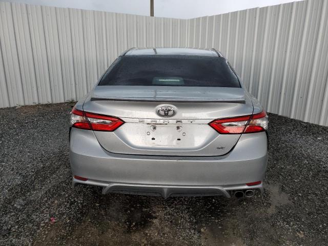  TOYOTA CAMRY 2018 Серебристый