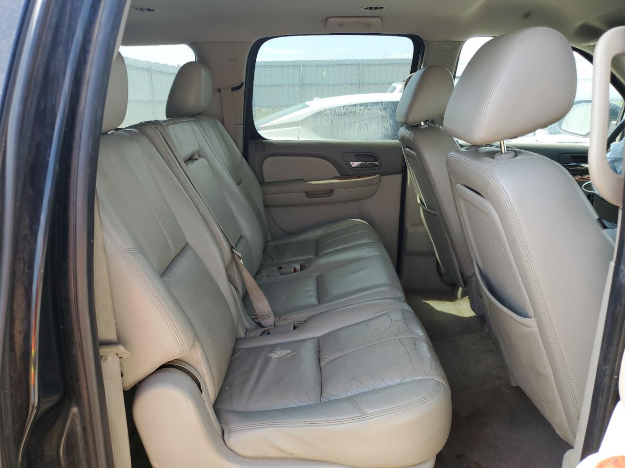 2011 GMC Yukon Xl K1500 Slt VIN: 1GKS2KE3XBR123857 Lot: 61729995