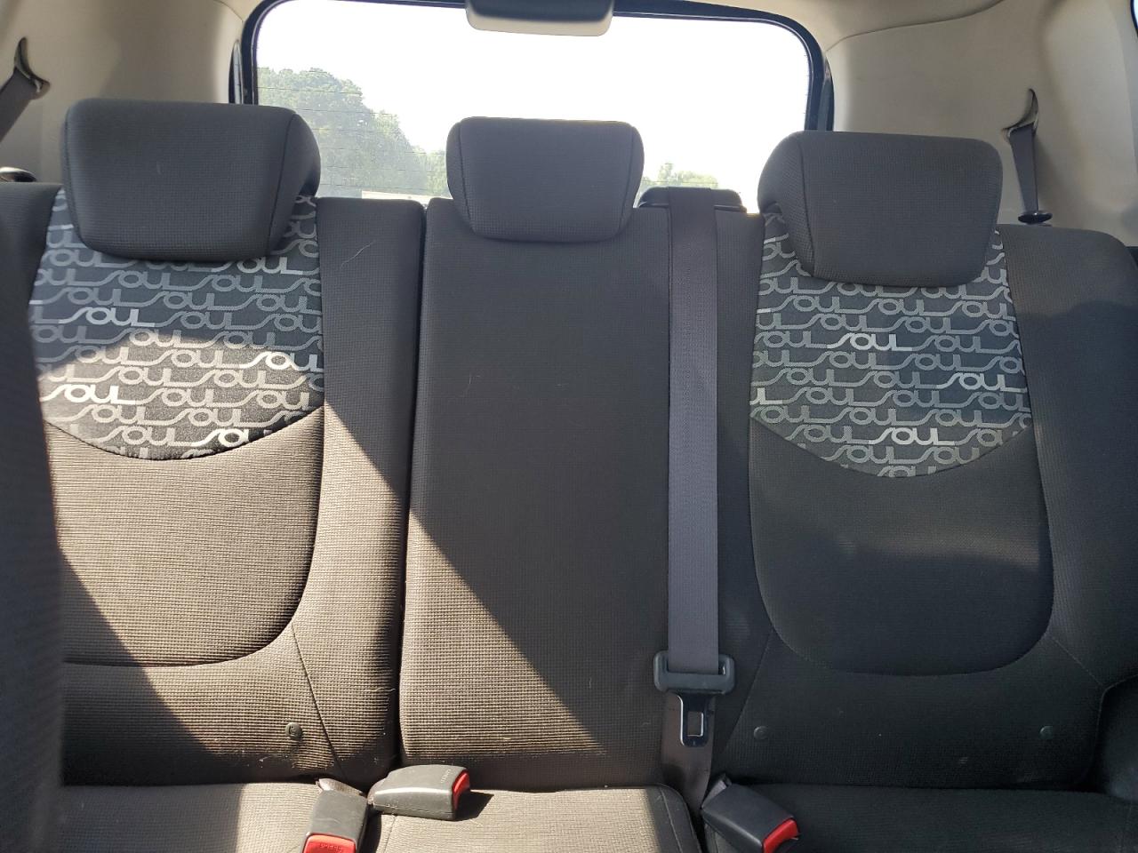 2010 Kia Soul + VIN: KNDJT2A27A7043718 Lot: 62379415