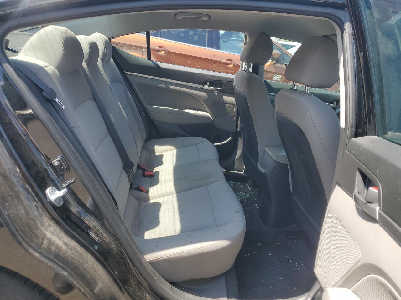 2019 Hyundai Elantra Sel VIN: 5NPD84LF9KH404437 Lot: 61808395