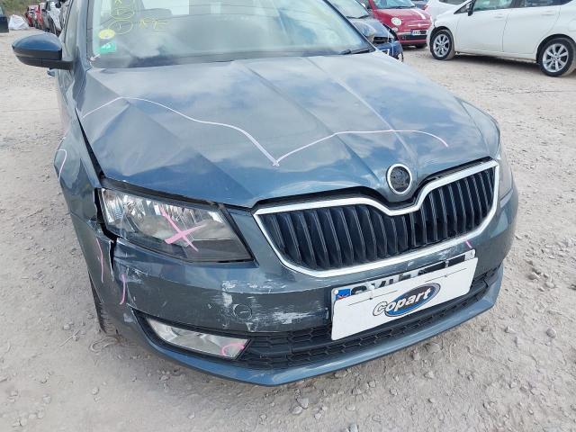 2015 SKODA OCTAVIA SE