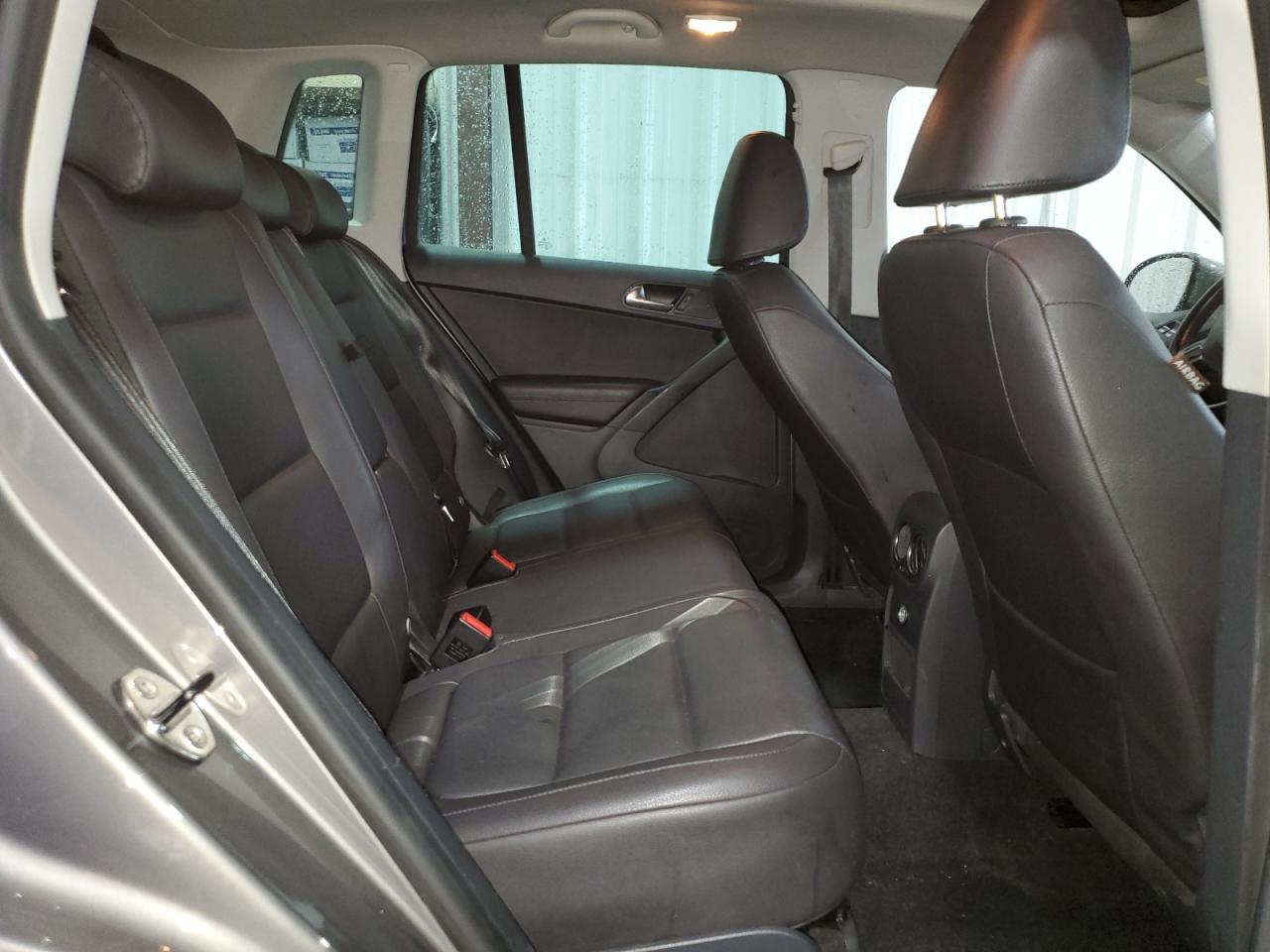 2011 Volkswagen Tiguan S VIN: WVGAV7AXXBW516999 Lot: 60240395