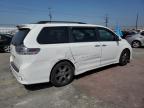 2015 Toyota Sienna Sport zu verkaufen in Sun Valley, CA - Side