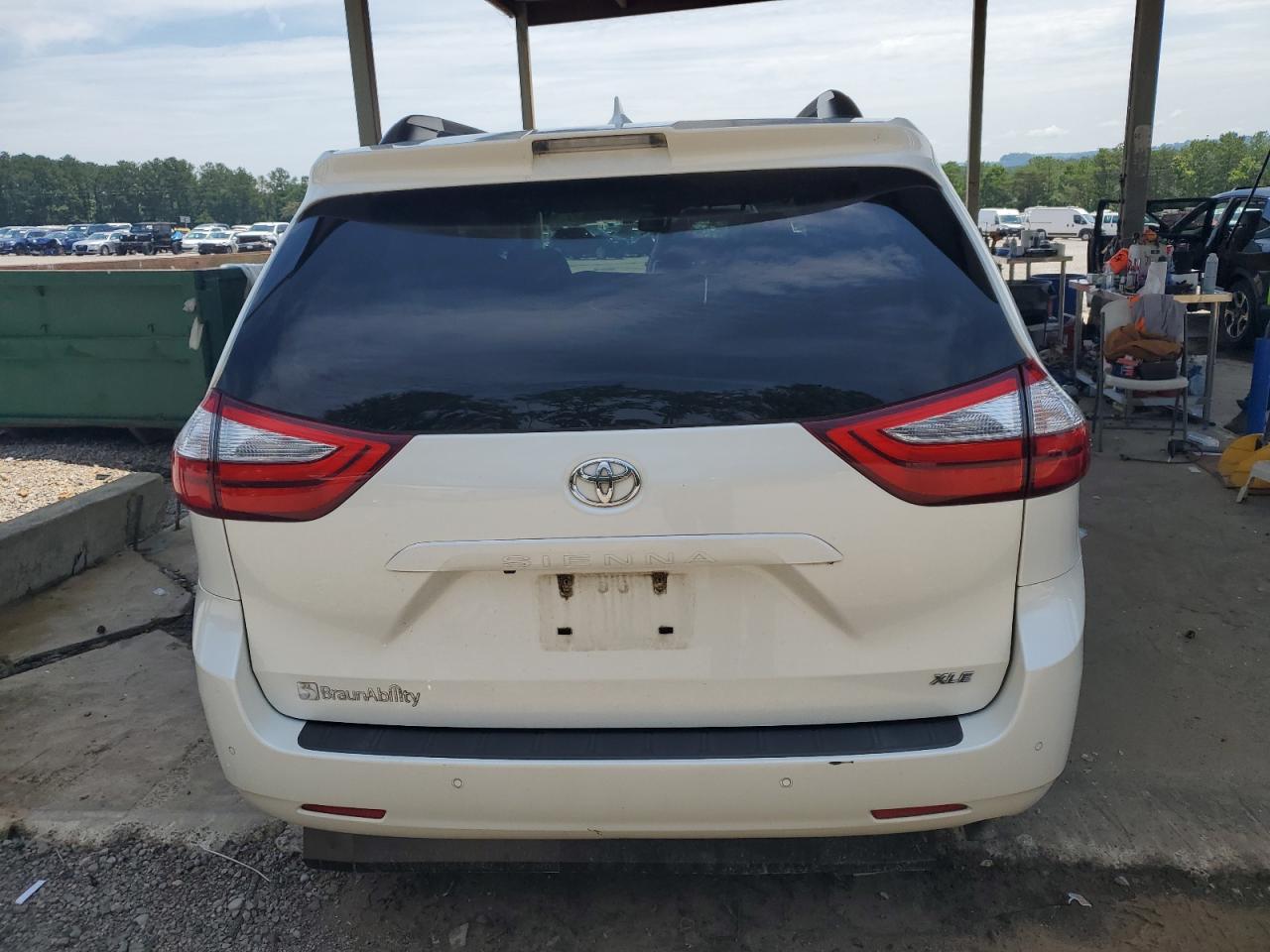 TOYOTA All Models 2018 VIN 5TDYZ3DCXJS921509 zdjęcie 6