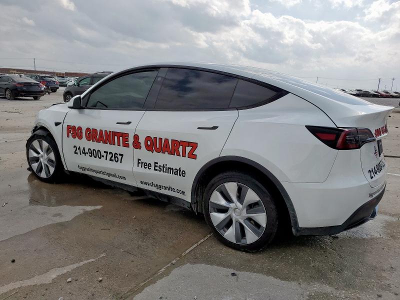  TESLA MODEL Y 2024 Biały