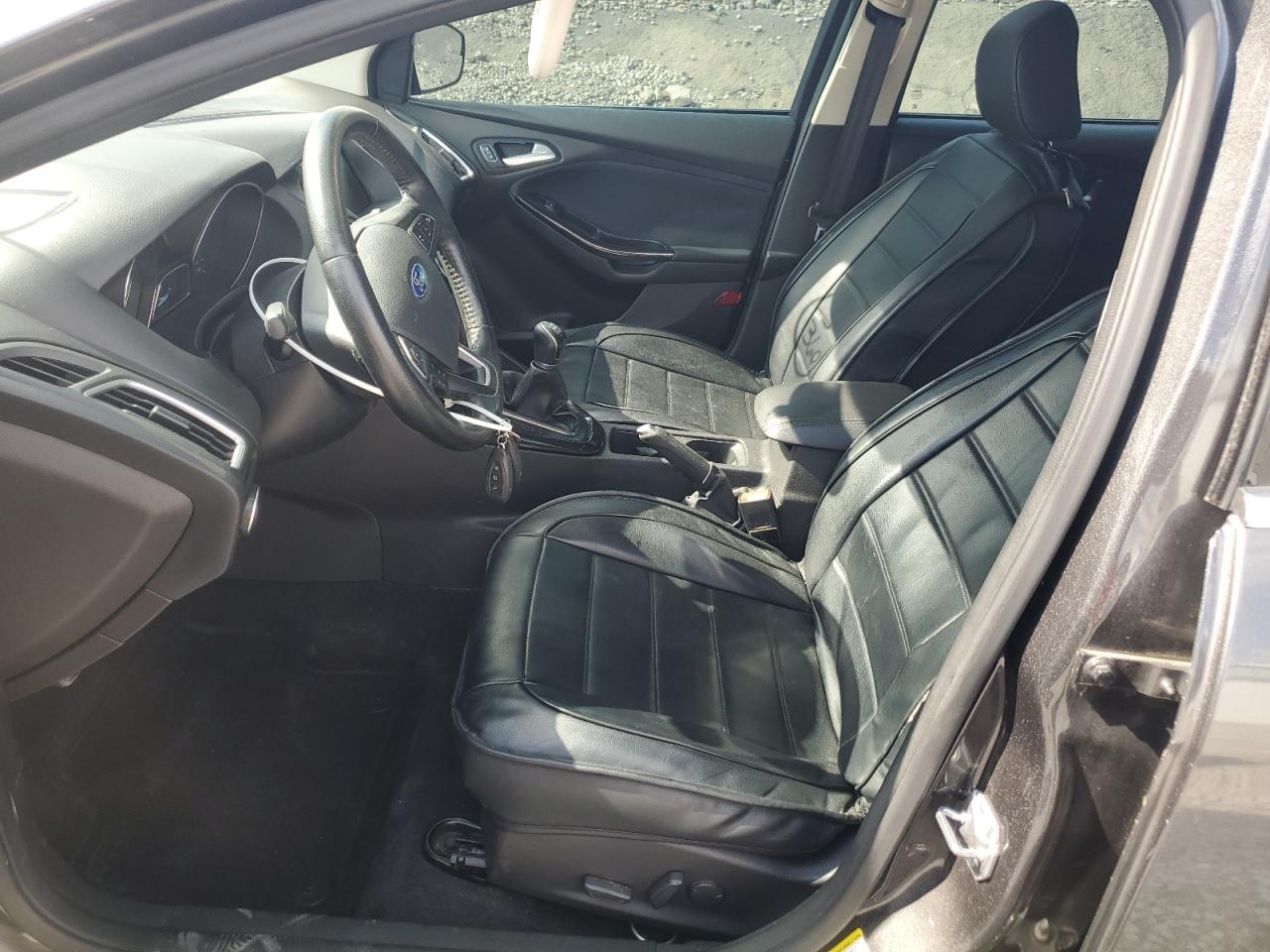 1FADP3N28FL239706 2015 Ford Focus Titanium