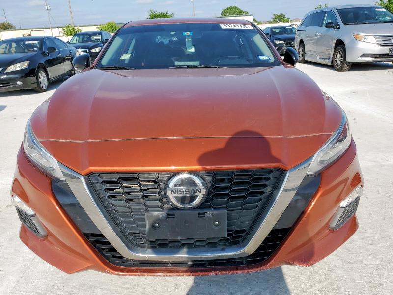 NISSAN ALTIMA 2019 Оранжевый