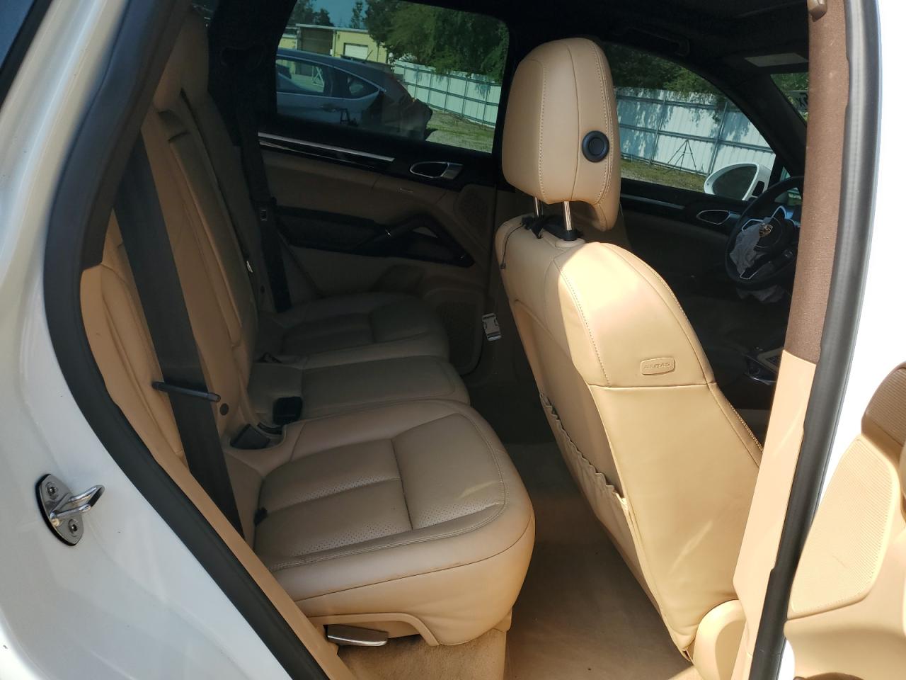 2017 Porsche Cayenne VIN: WP1AA2A29HKA86890 Lot: 62077915