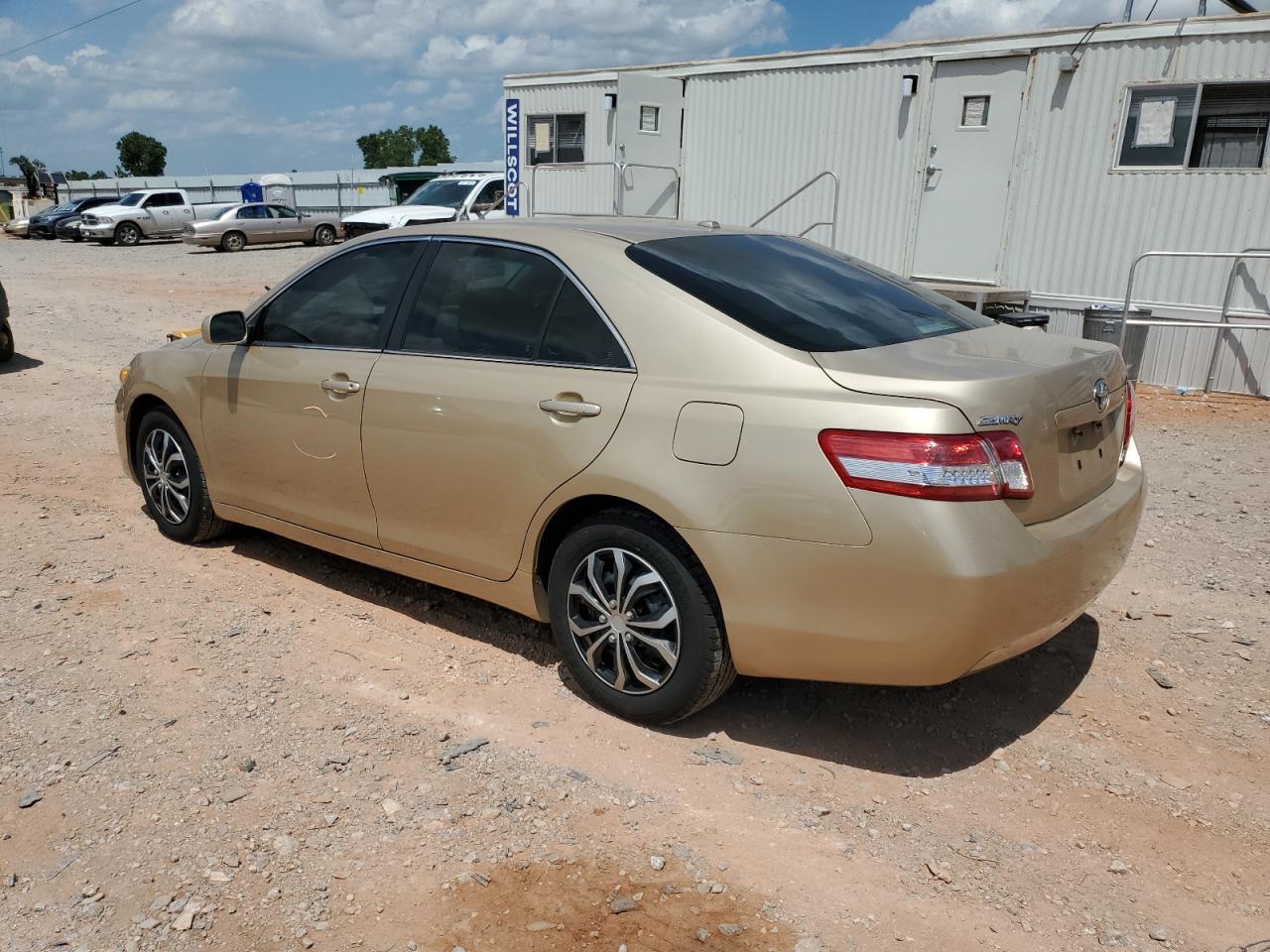 TOYOTA CAMRY 2011 VIN 4T1BF3EK4BU168038 фото 2