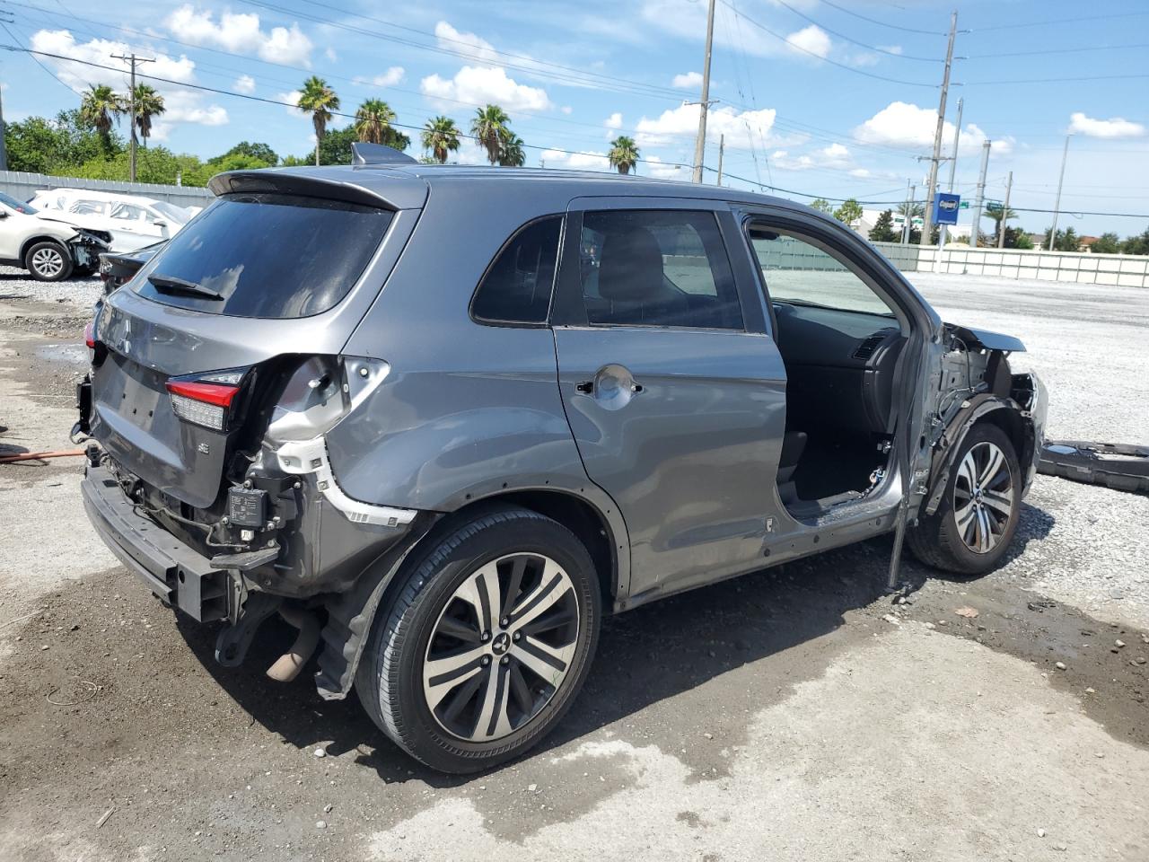 MITSUBISHI OUTLANDER 2020 VIN JA4AP4AU3LU016547 фото 3