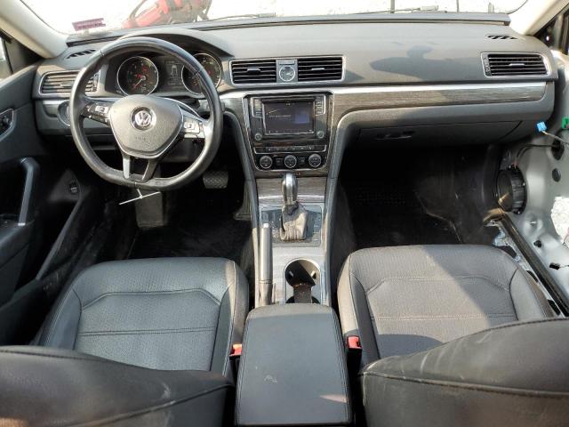 Sedans VOLKSWAGEN PASSAT 2016 Silver