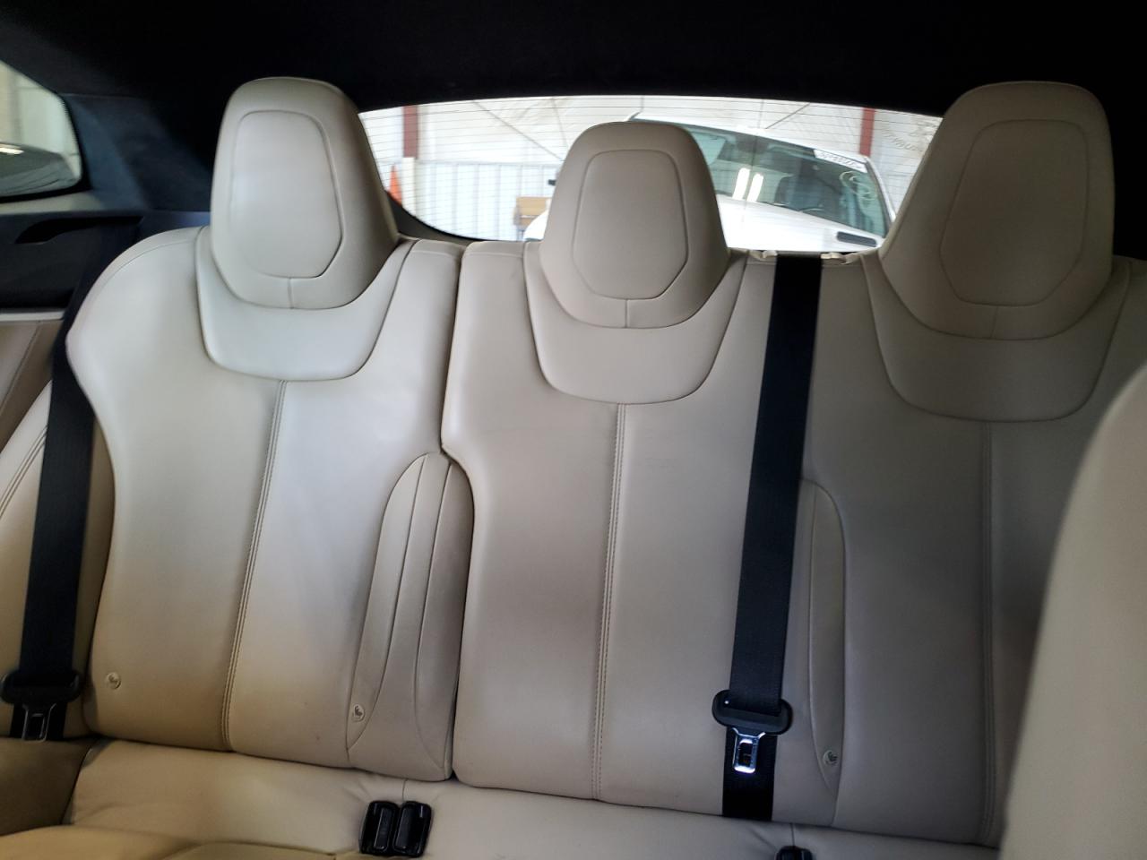 2016 Tesla Model S VIN: 5YJSA1E26GF126607 Lot: 61333845