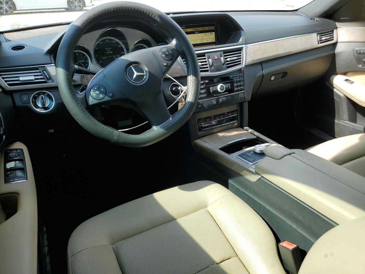 2011 Mercedes-Benz E 350 VIN: WDDHF5GB2BA373677 Lot: 62362365