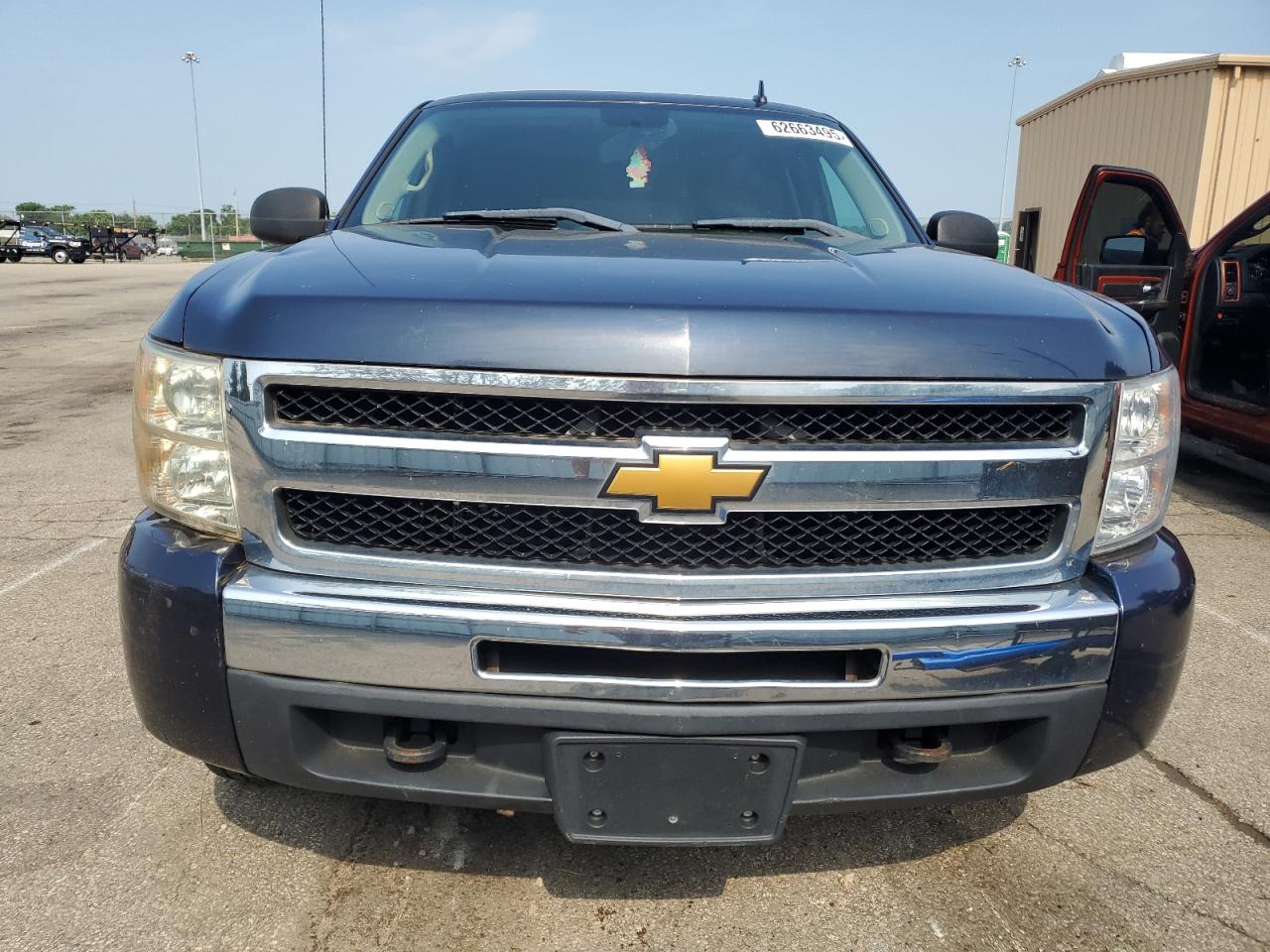 CHEVROLET ALL Models 2011 VIN 1GCRKSE04BZ288402 фото 5