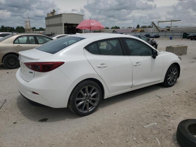  MAZDA 3 2018 Белы