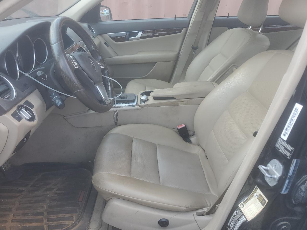 2012 Mercedes-Benz C 250 VIN: WDDGF4HBXCA622670 Lot: 62267245