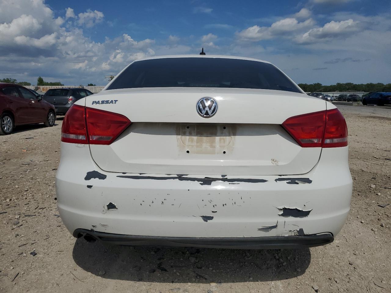 2013 Volkswagen Passat S VIN: 1VWAH7A30DC115567 Lot: 62152675