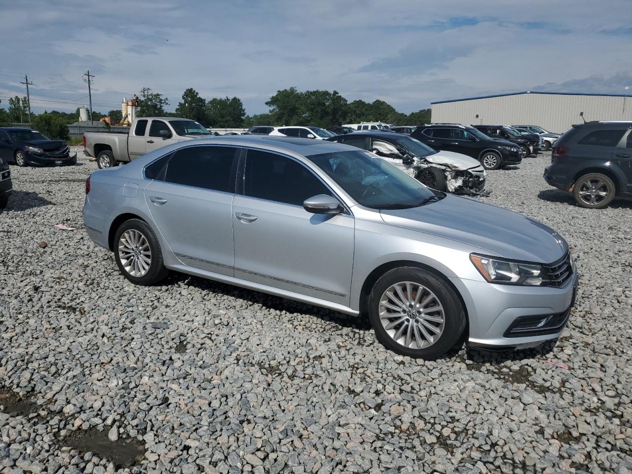 VOLKSWAGEN PASSAT 2017 VIN 1VWBT7A36HC034422 фото 4