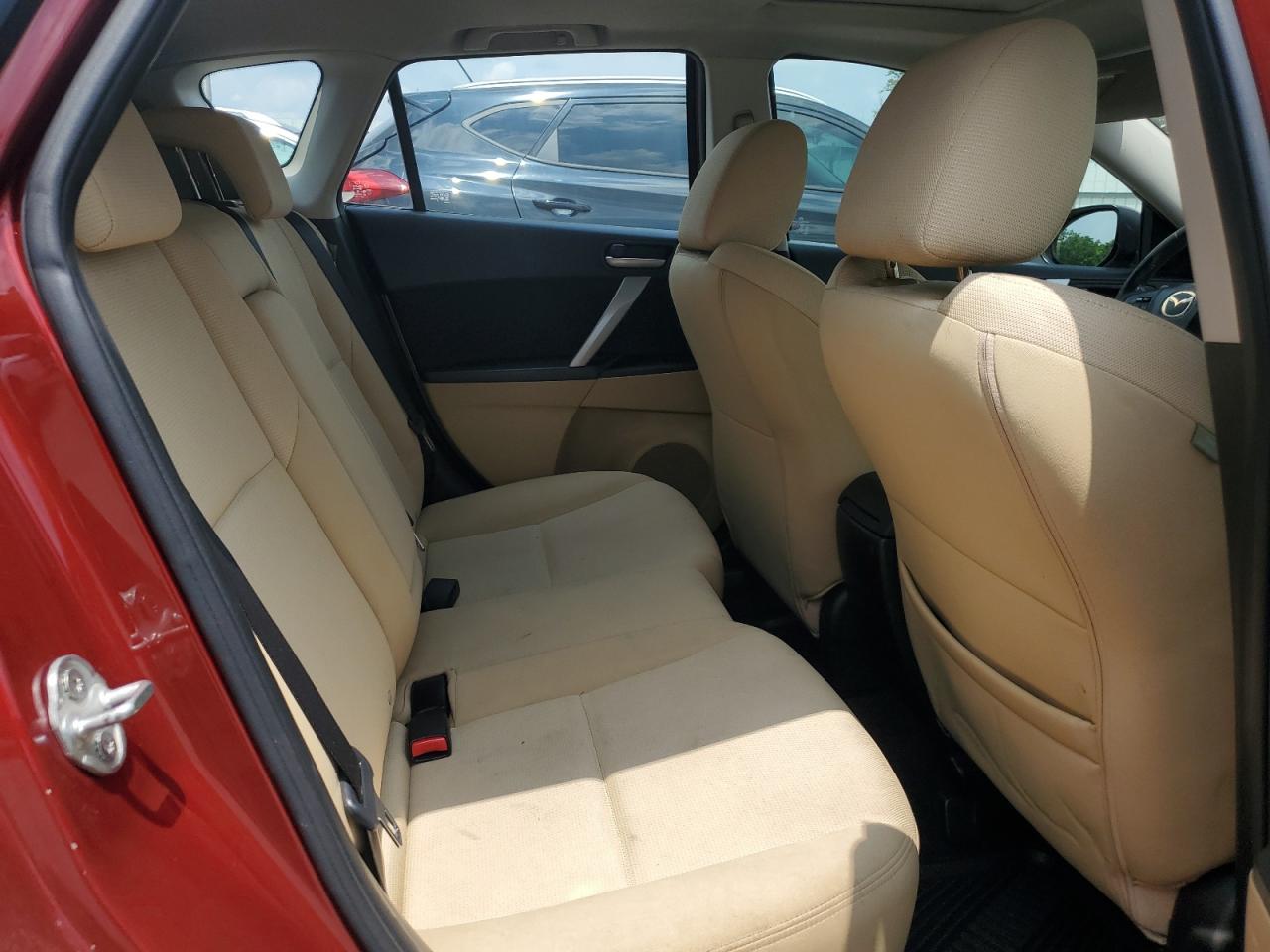 2010 Mazda 3 S VIN: JM1BL1H66A1136160 Lot: 63142705
