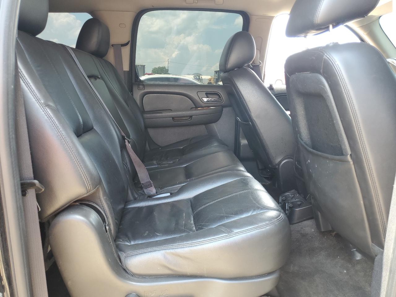 2011 Chevrolet Suburban K1500 Lt VIN: 1GNSKJE30BR209806 Lot: 62532065