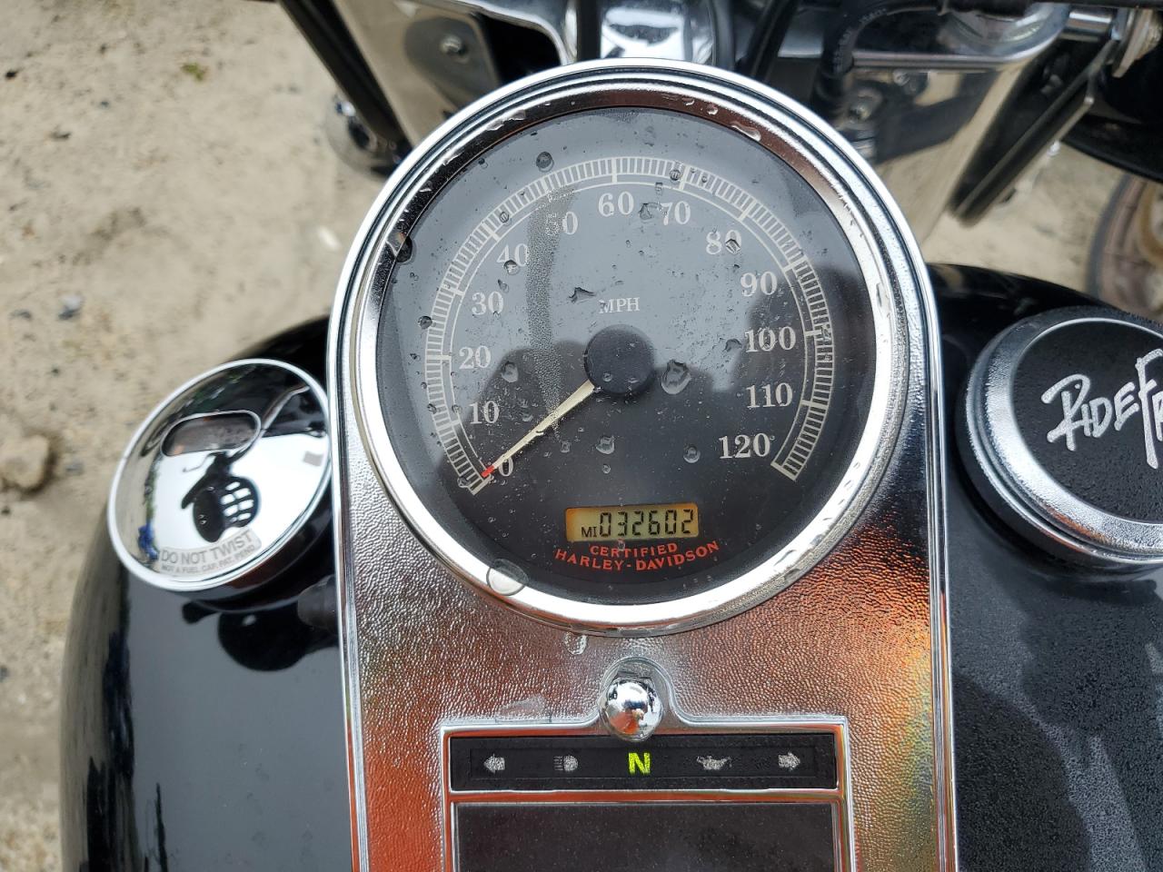 2006 Harley-Davidson Flstci VIN: 1HD1BWB1X6Y092217 Lot: 61360775