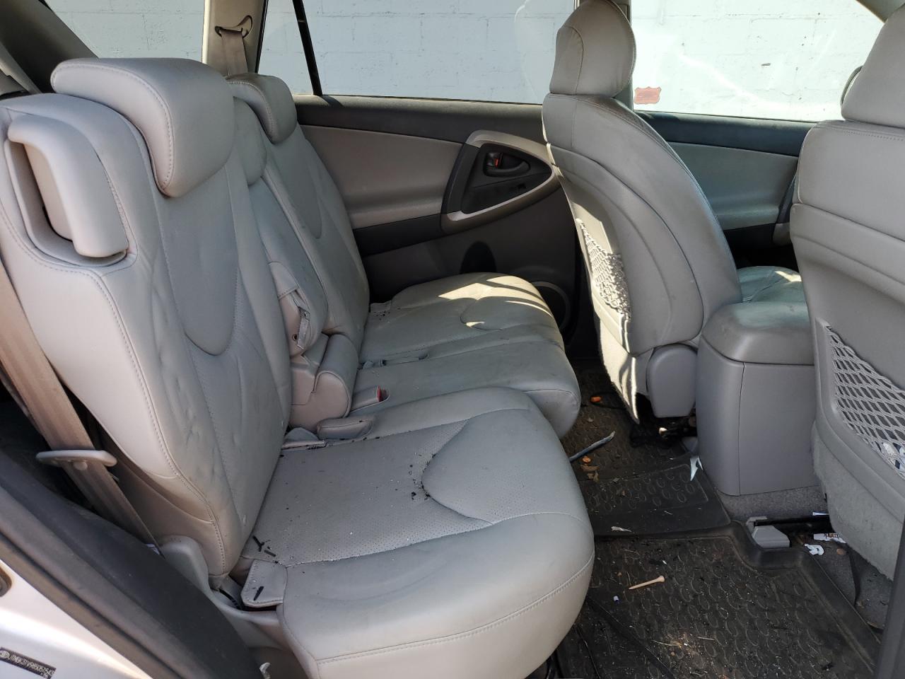 2008 Toyota Rav4 Limited VIN: JTMBK31V985051543 Lot: 61755855