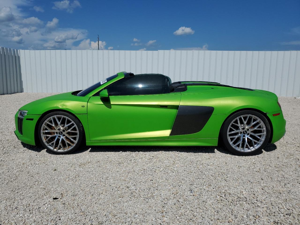 2017 Audi R8 Spyder VIN: WUAVACFX5H7903923 Lot: 57079895