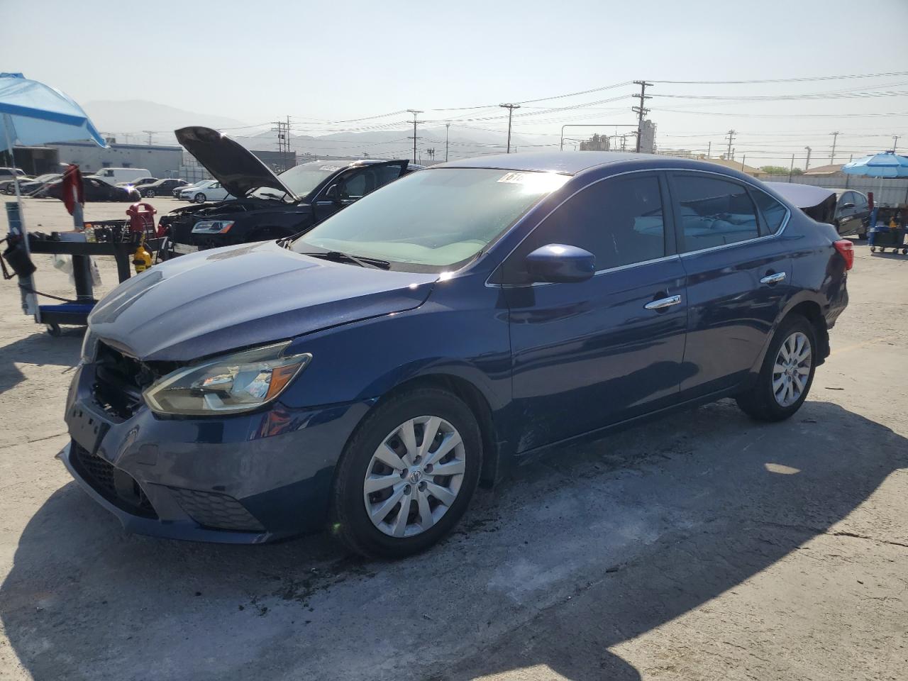 2016 Nissan Sentra S na sprzedaż w Sun Valley, CA - Front End