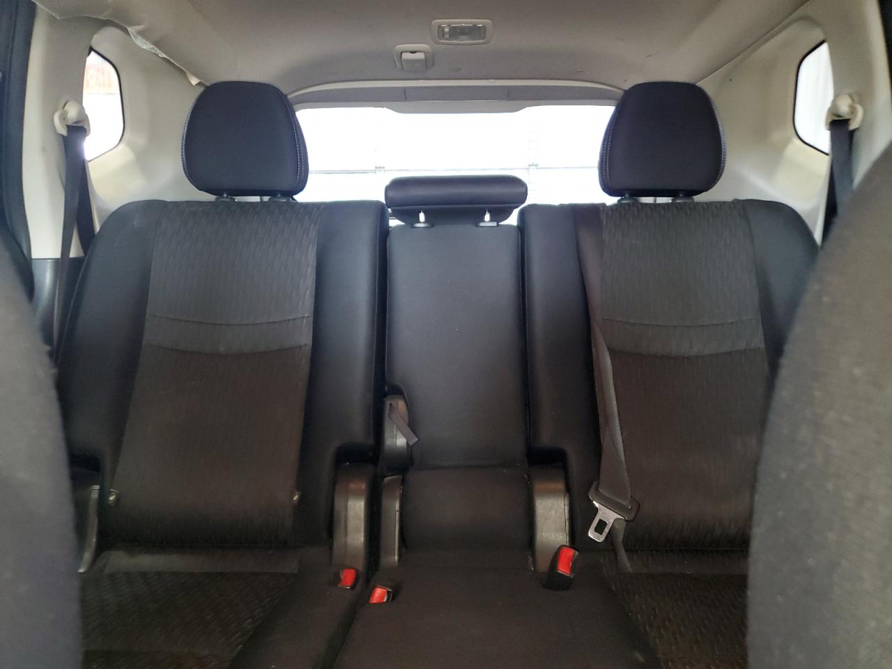 2017 Nissan Rogue S VIN: JN8AT2MT3HW152993 Lot: 61046435