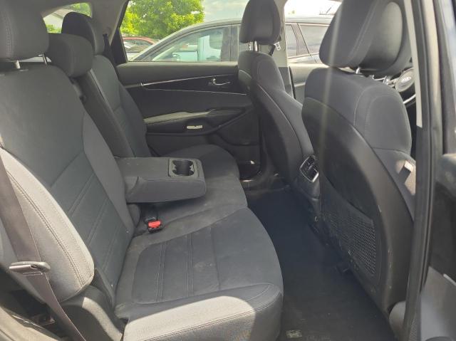 2016 KIA SORENTO LX  