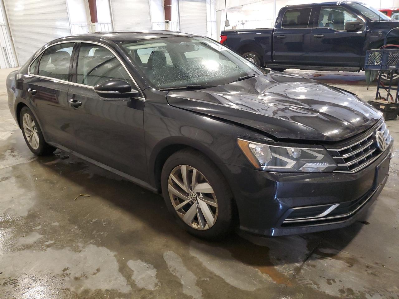 VOLKSWAGEN PASSAT 2018 VIN 1VWBA7A36JC008348 фото 4