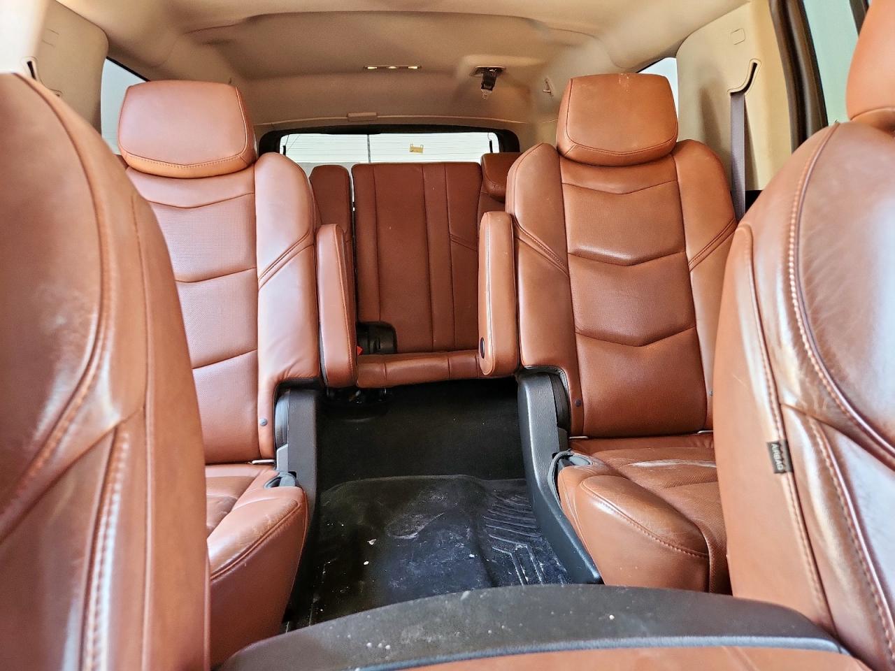 2015 Cadillac Escalade Esv Luxury VIN: 1GYS4HKJ9FR256590 Lot: 61215385