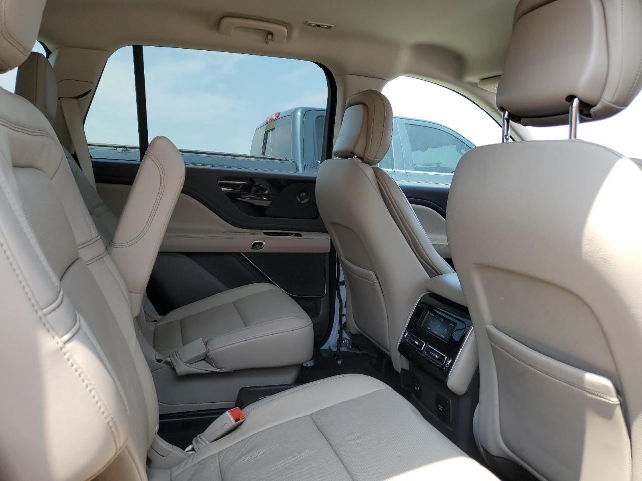 2020 Lincoln Aviator Reserve VIN: 5LM5J7WC5LGL30749 Lot: 60194065