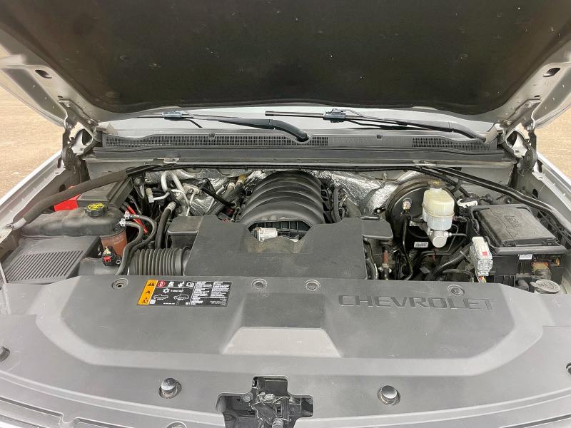  CHEVROLET TAHOE 2018 Srebrny