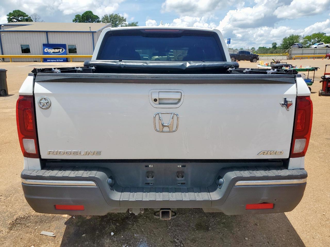 2020 Honda Ridgeline Sport VIN: 5FPYK3F15LB028176 Lot: 62750315