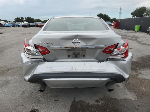  NISSAN ALTIMA 2017 Srebrny