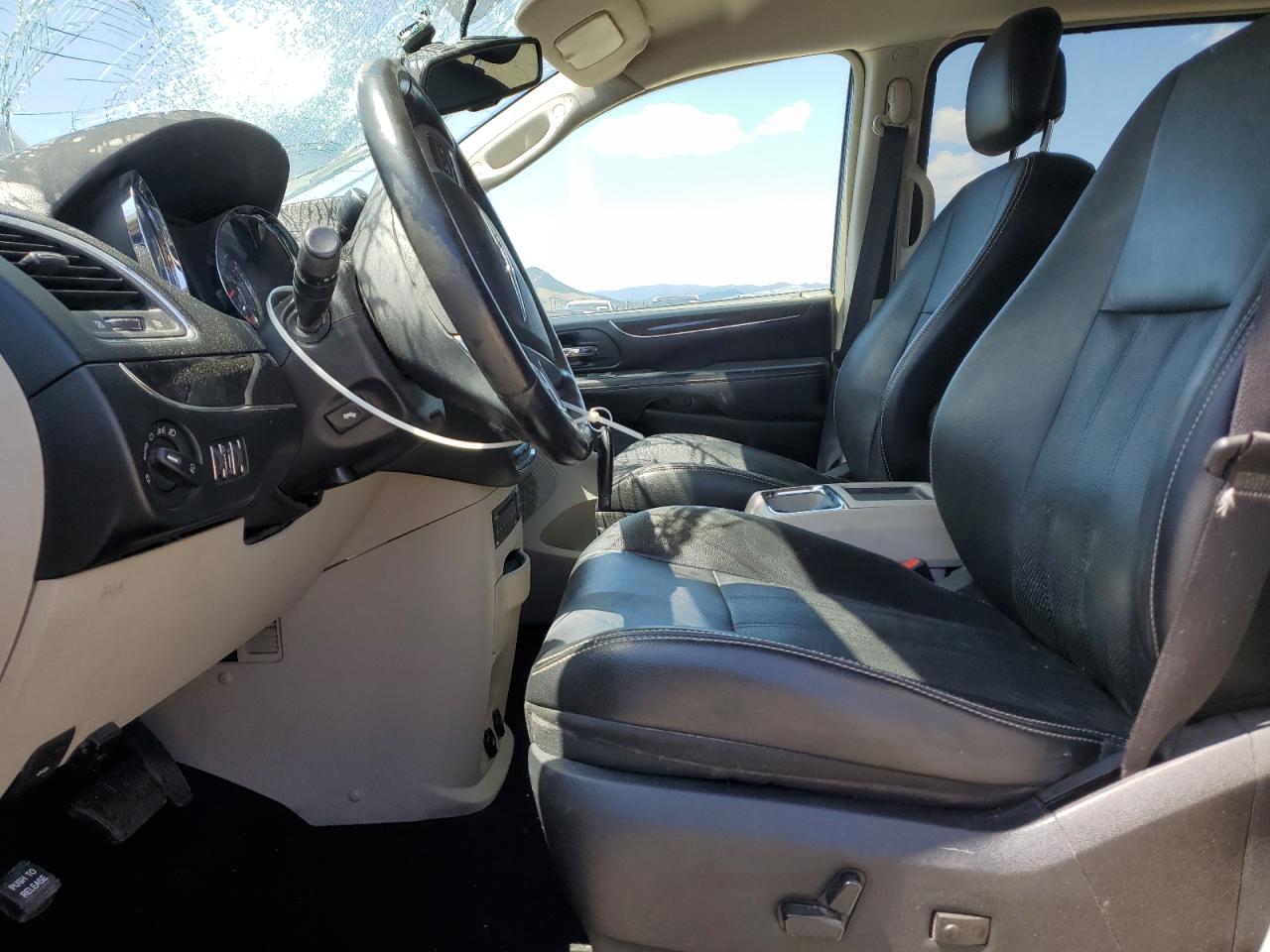 2011 Chrysler Town & Country Touring L VIN: 2A4RR8DG3BR746710 Lot: 60926215