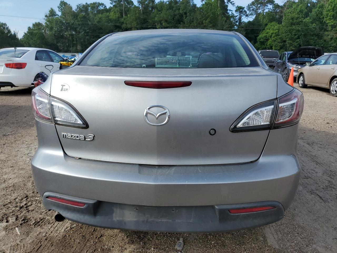 2011 Mazda 3 I VIN: JM1BL1UF1B1480471 Lot: 70718405