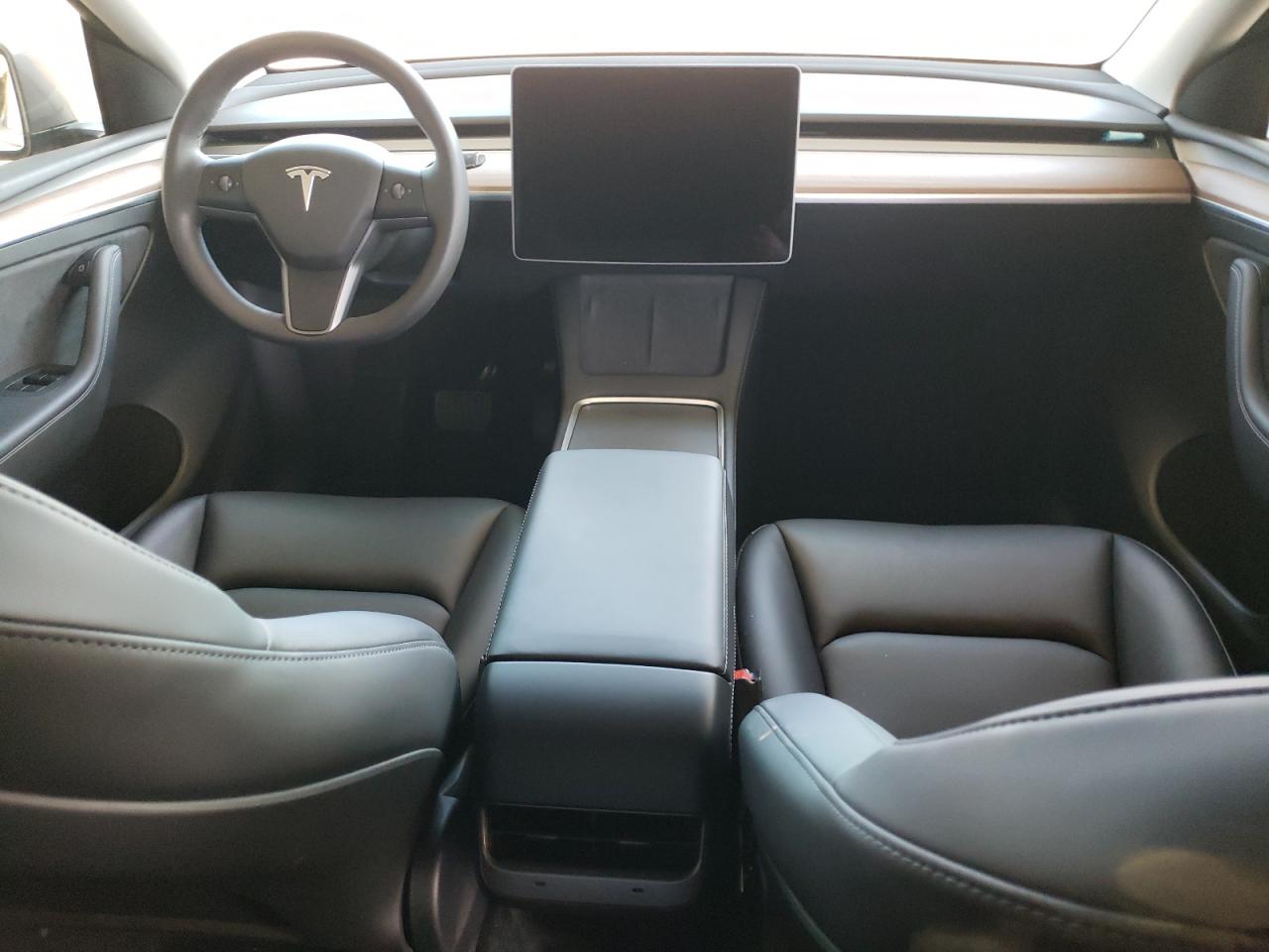 2025 Tesla Model Y VIN: 7SAYGDEE9SF240505 Lot: 60691095