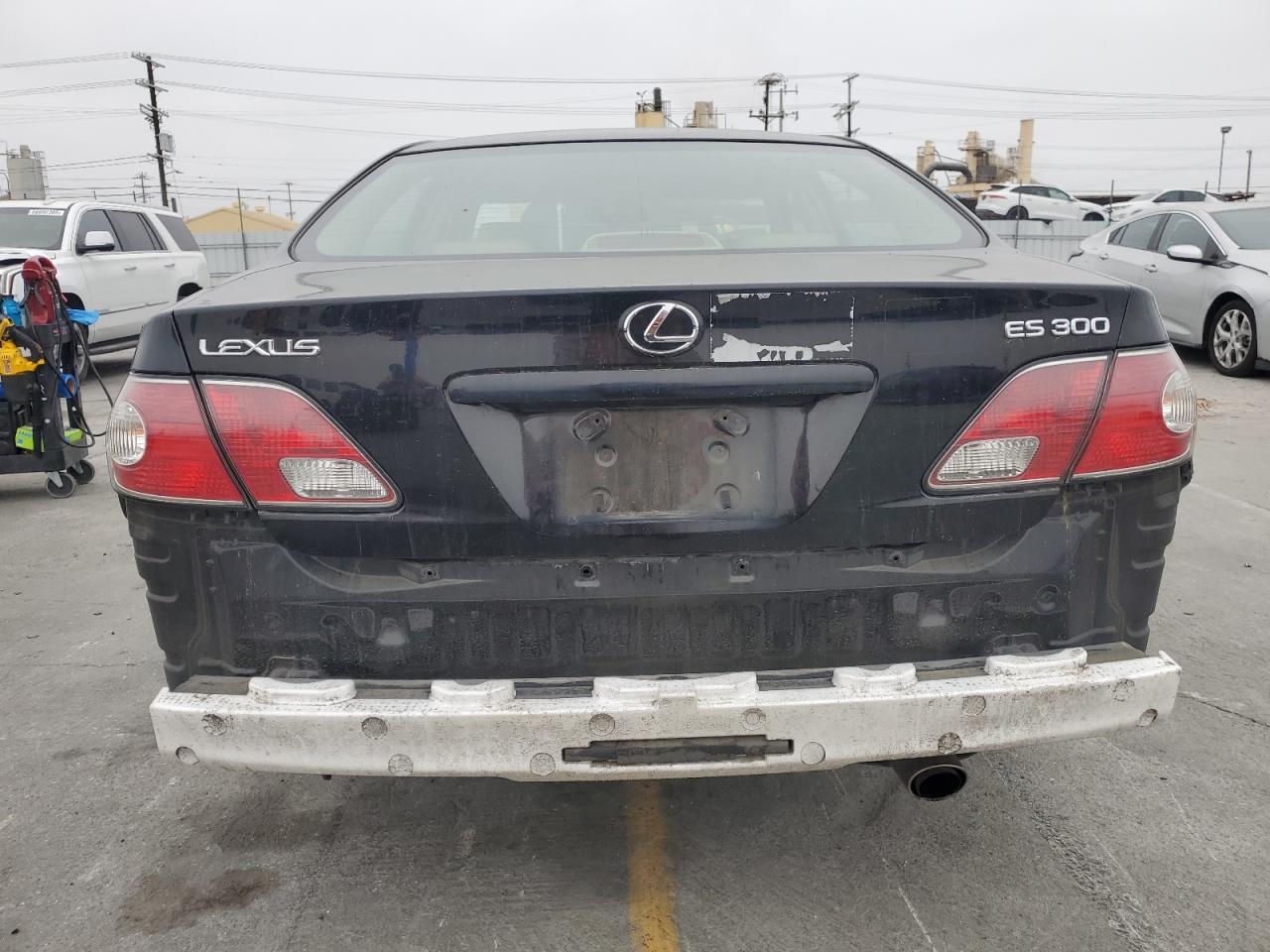 2002 Lexus Es 300 VIN: JTHBF30G520049637 Lot: 58235085