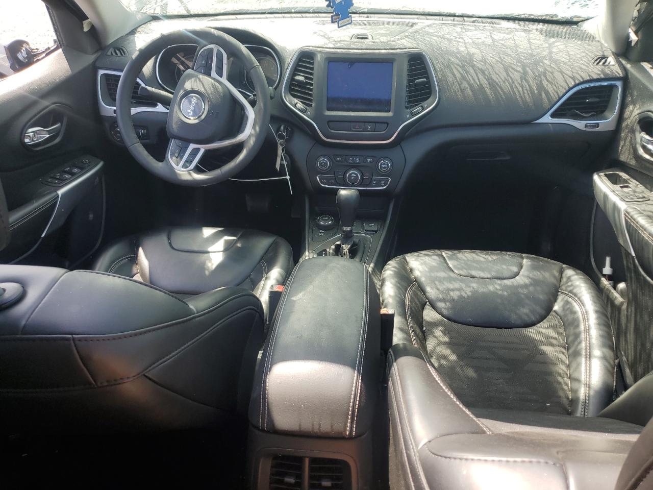 2022 Jeep Cherokee Latitude VIN: 1C4PJMCX8ND548260 Lot: 61064005