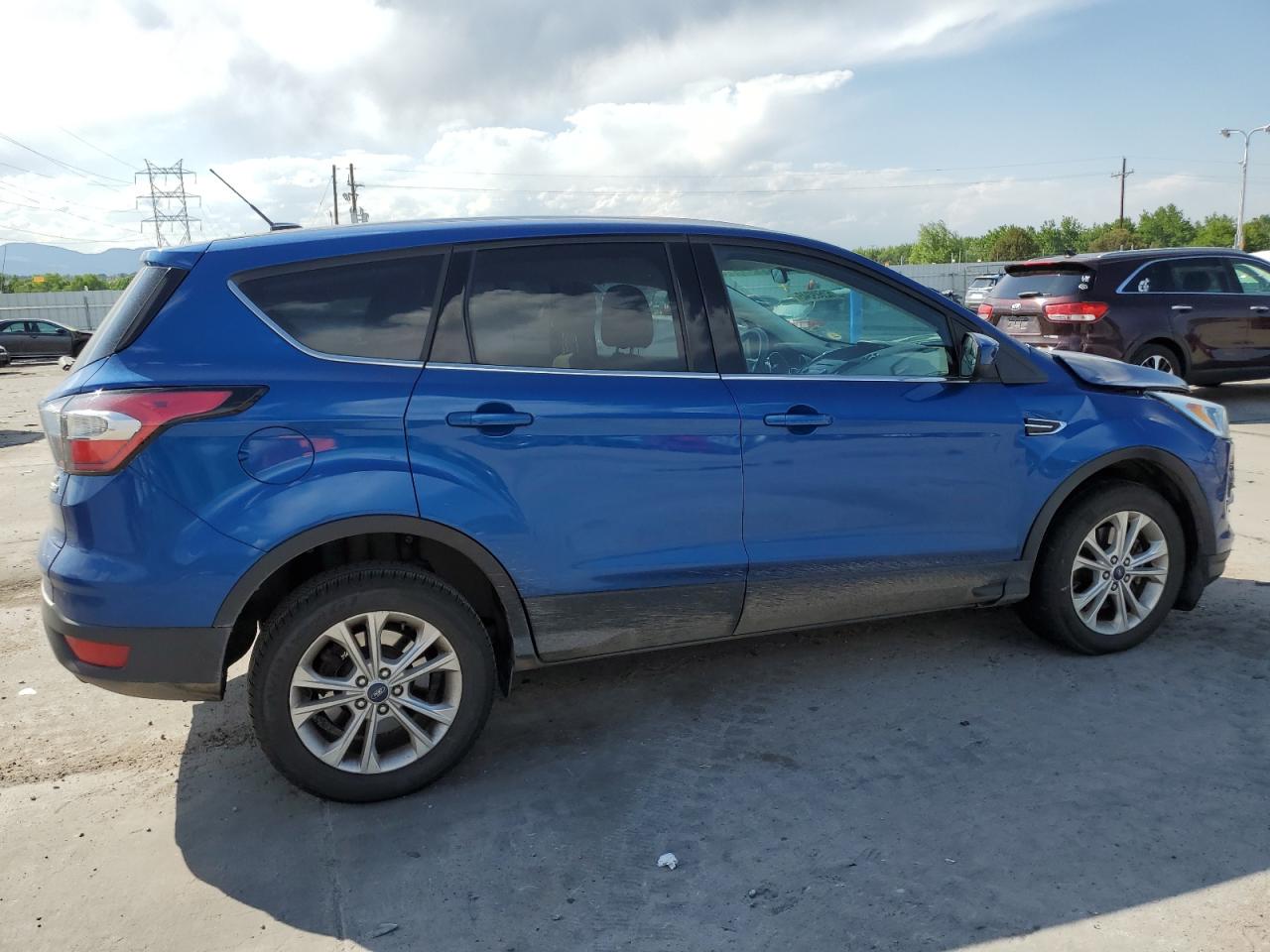 FORD ESCAPE 2017 VIN 1FMCU9GD2HUE72814 zdjęcie 3