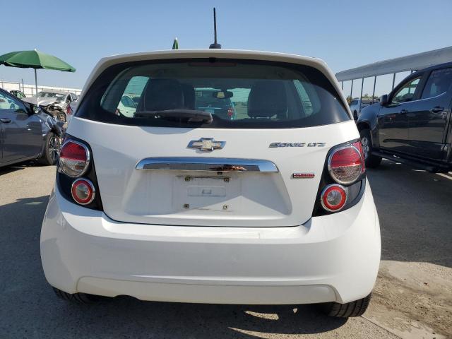  CHEVROLET SONIC 2016 Biały