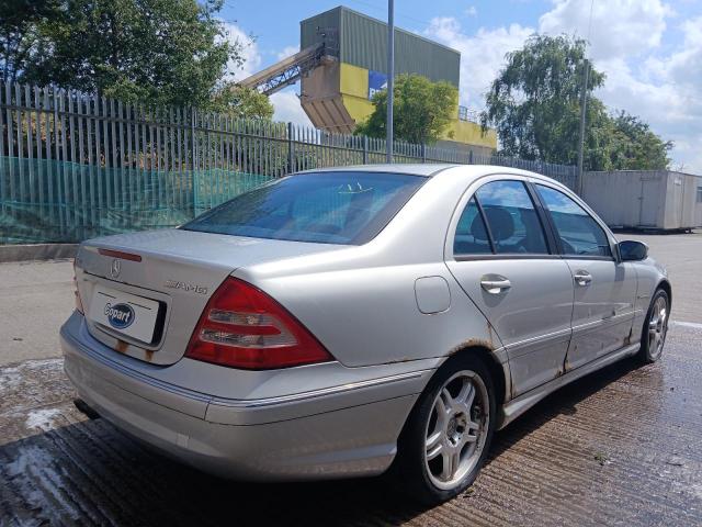2001 MERCEDES BENZ C32 AMG