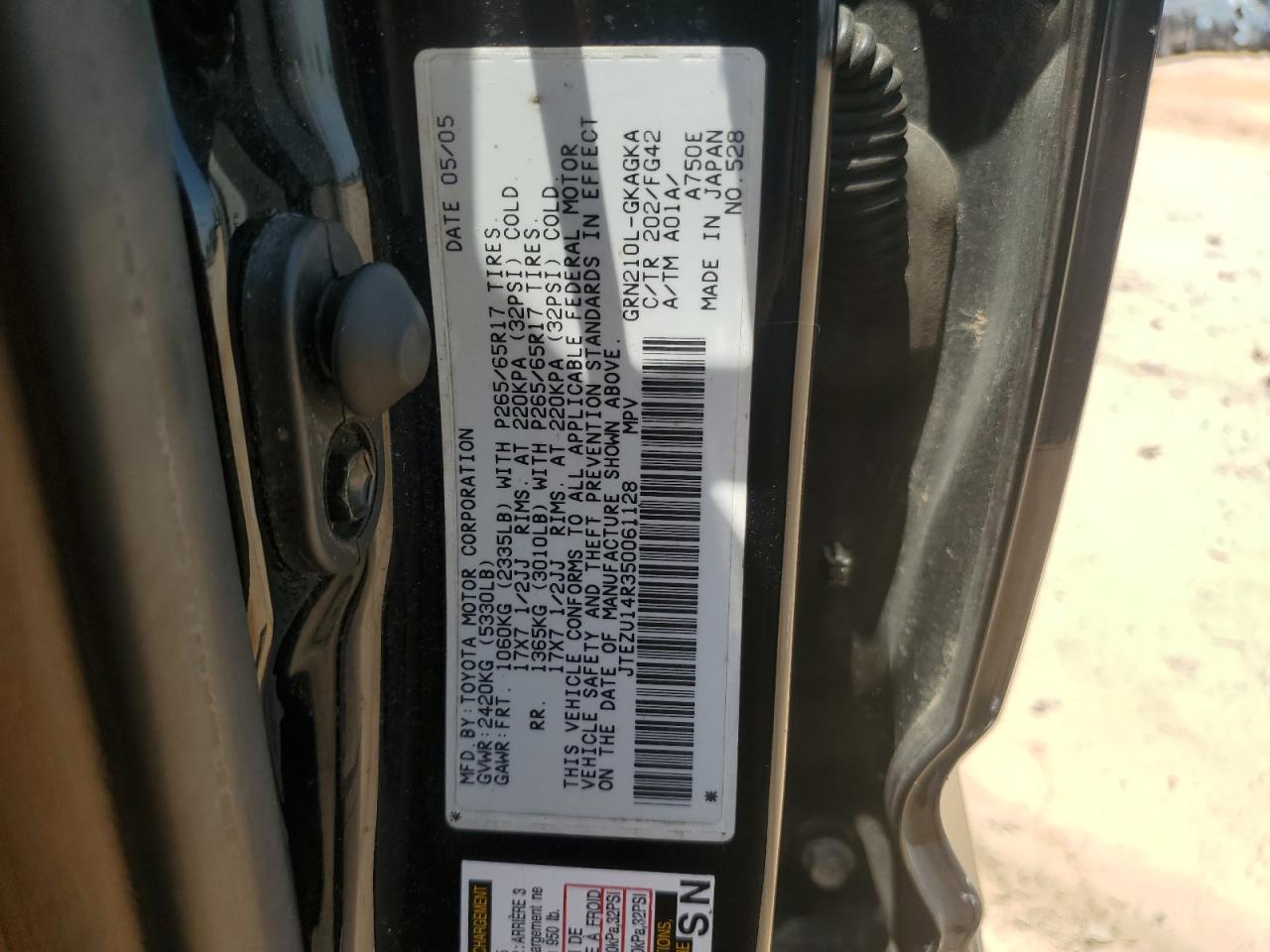 2005 Toyota 4Runner Sr5 VIN: JTEZU14R350061128 Lot: 62880635