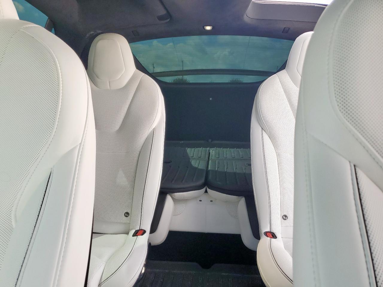 2023 Tesla Model X VIN: 7SAXCBE60PF418443 Lot: 62032885