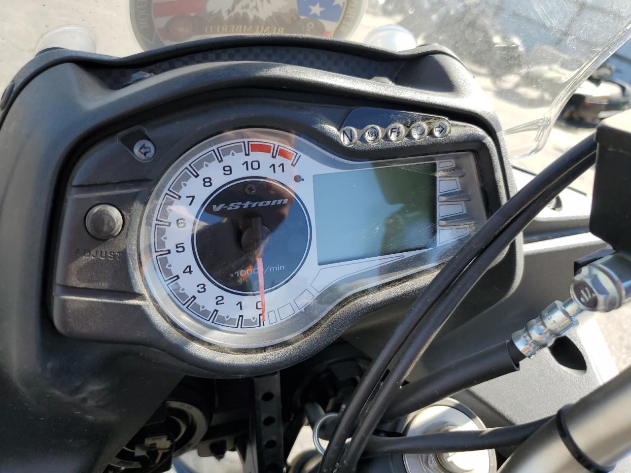 2015 Suzuki Dl650 A VIN: JS1VP56A1F2100534 Lot: 60940455