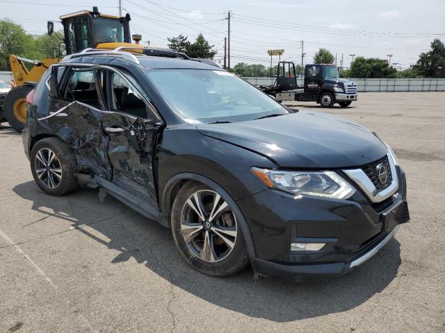  NISSAN ROGUE 2018 Czarny